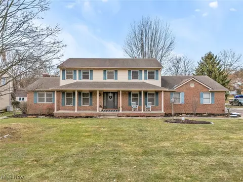 5423 Tanager Ave NE, Canton, OH 44705