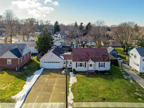 3305 Latimer Ave, Ashtabula, OH 44004 photo 3