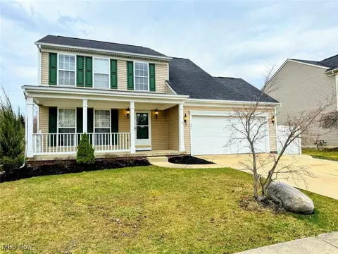 563 Colonial Dr, Painesville, OH 44077