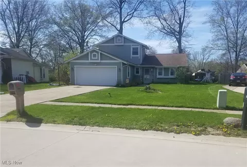 6408 Fiesta Ct, Lorain, OH 44053