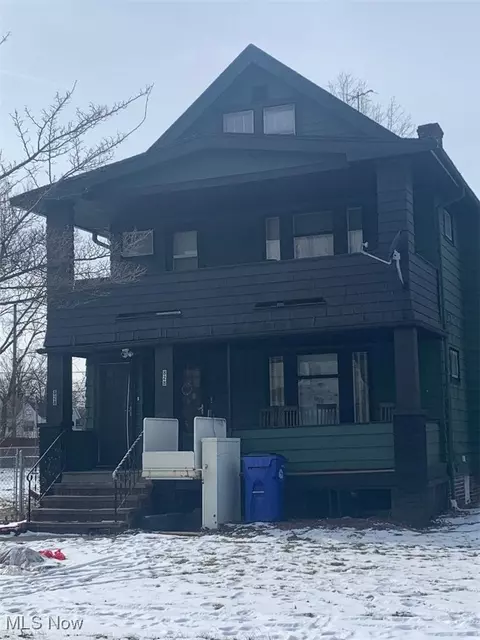828 E 154th St, Cleveland, OH 44110