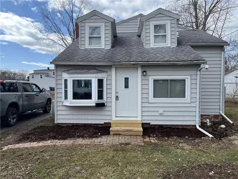 138 Norman Ave, Avon Lake, OH 44012