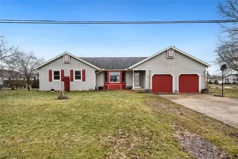42017 Meadow Ln, Lagrange, OH 44050