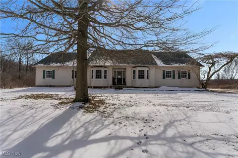 6225 Bedell Rd, Berlin Center, OH 44401