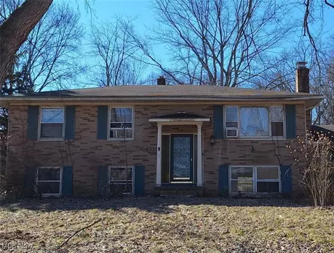 9320 Summit St NW, Clinton, OH 44216