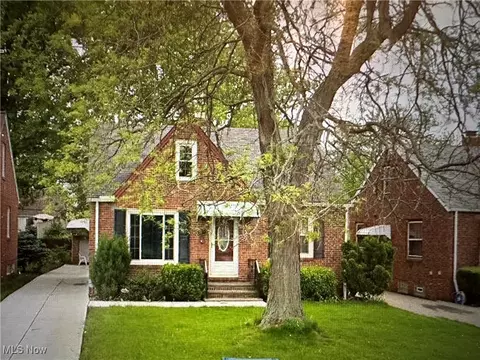 3330 Grovewood Ave, Parma, OH 44134