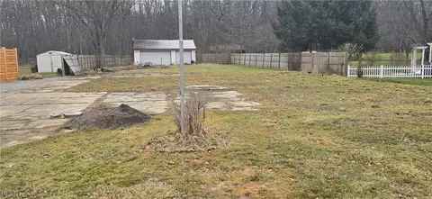 5319 Barton Rd, North Ridgeville, OH 44039