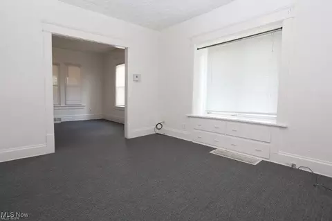 446 E Thornton St, Akron, OH 44311 photo 7