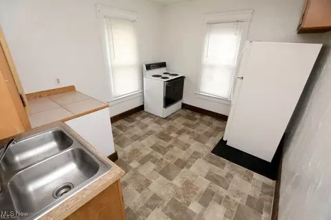 446 E Thornton St, Akron, OH 44311 photo 10