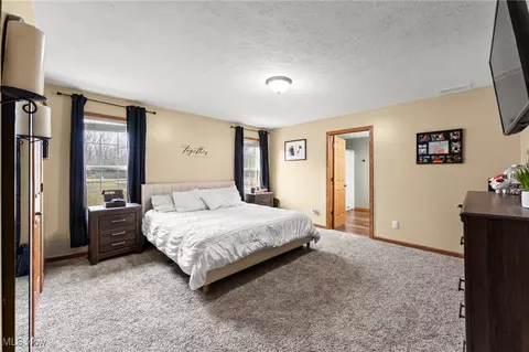 Bedroom - 40308 Whitney Rd, Lagrange, OH 44050 photo 1 of 5