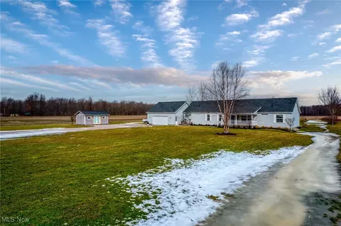 Exterior - 40308 Whitney Rd, Lagrange, OH 44050 photo 3 of 6