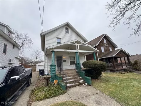 1452 Honodle Ave, Akron, OH 44305