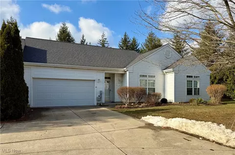 3469 E Prescott Cir, Cuyahoga Falls, OH 44223