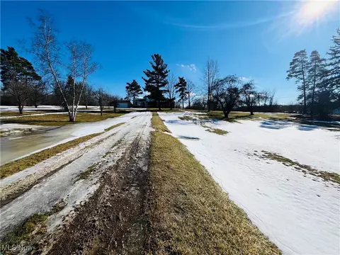 3210 Austinburg Rd, Ashtabula, OH 44004 photo 7
