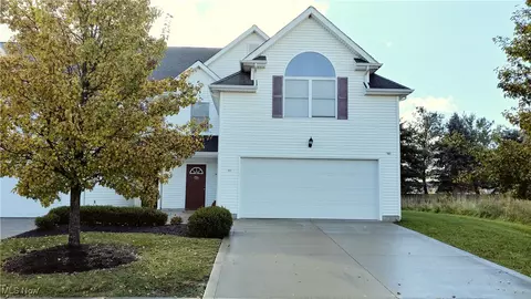16481 Cottonwood Pl, Middlefield, OH 44062