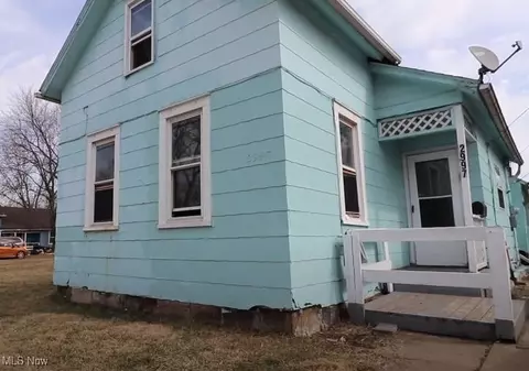 2997 Nursery Ave, Cleveland, OH 44127