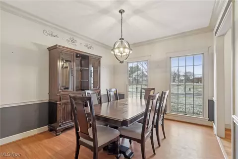 Dining - 492 Presidential Dr, Boardman, OH 44512 photo 2 of 3