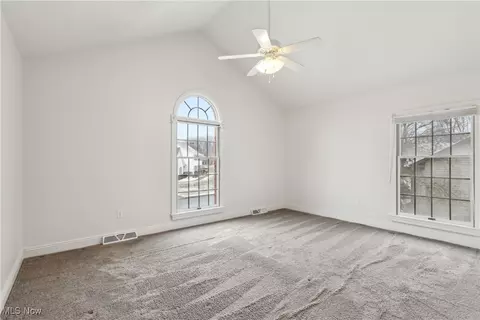 Bedroom - 492 Presidential Dr, Boardman, OH 44512 photo 2 of 8