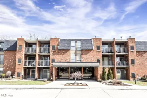 4187 Columbia Rd #132, North Olmsted, OH 44070