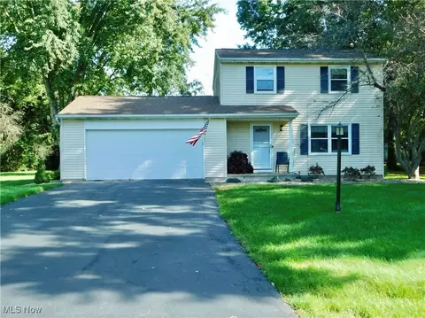 7925 Deanne Cir NW, Massillon, OH 44646