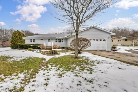7663 Jennings Dr, Painesville, OH 44077