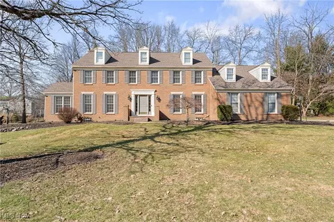 331 Orion St NE, North Canton, OH 44720