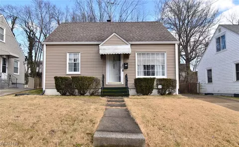 1655 Highview Ave, Akron, OH 44301