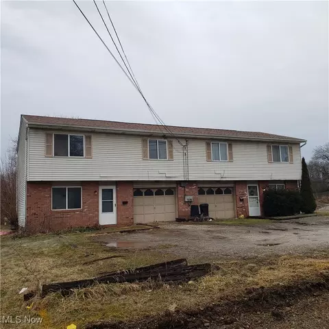 1243-1245 Perry Dr SW, Canton, OH 44710