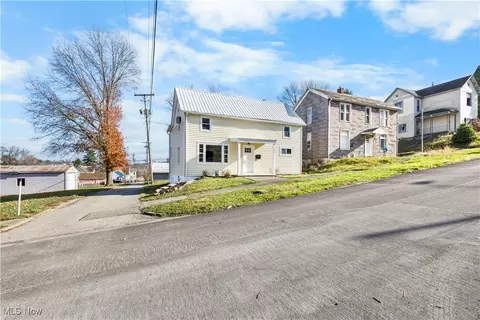 723 S 8th St #1, Cambridge, OH 43725