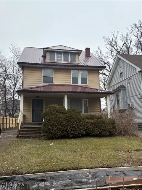 12009 Castlewood Ave, Cleveland, OH 44108