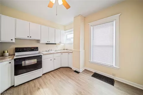 Kitchen - 818 W 50th St, Ashtabula, OH 44004 photo 1 of 1