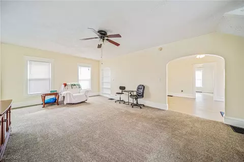 Living - 818 W 50th St, Ashtabula, OH 44004 photo 1 of 4