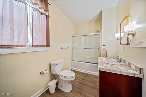 Bath - 818 W 50th St, Ashtabula, OH 44004 photo 1 of 2