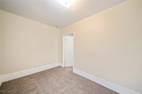 Bedroom - 818 W 50th St, Ashtabula, OH 44004 photo 6 of 10