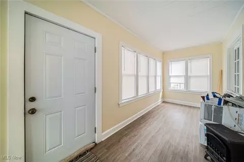 Entry Way - 818 W 50th St, Ashtabula, OH 44004 photo 1 of 5