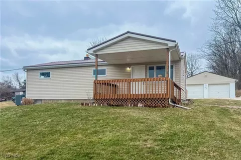 1723 Bantam Ridge Rd, Wintersville, OH 43953