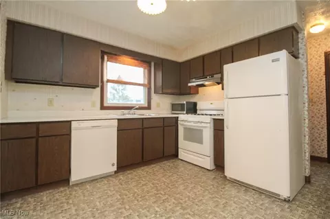 421 Garden Valley Dr, Boardman, OH 44512 photo 11