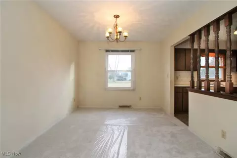 421 Garden Valley Dr, Boardman, OH 44512 photo 9