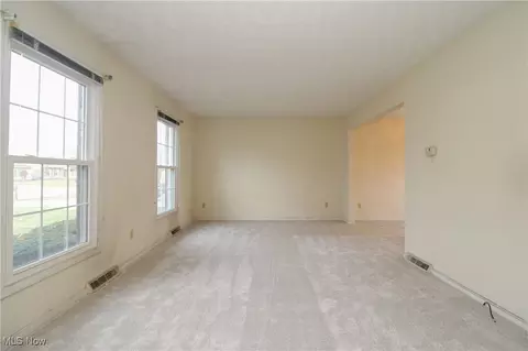 421 Garden Valley Dr, Boardman, OH 44512 photo 7