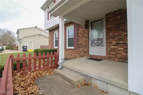 421 Garden Valley Dr, Boardman, OH 44512 photo 4