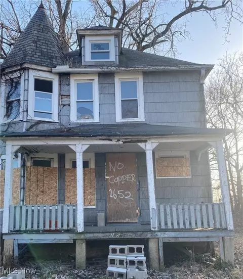 1652 Elsinore Ave, East Cleveland, OH 44112