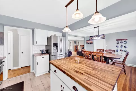 1051 Rockside Rd, Seven Hills, OH 44131 photo 10