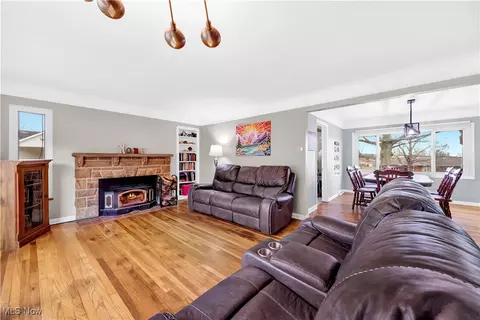 1051 Rockside Rd, Seven Hills, OH 44131 photo 6