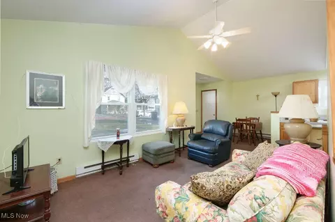 652 Thayer St, Akron, OH 44310 photo 14
