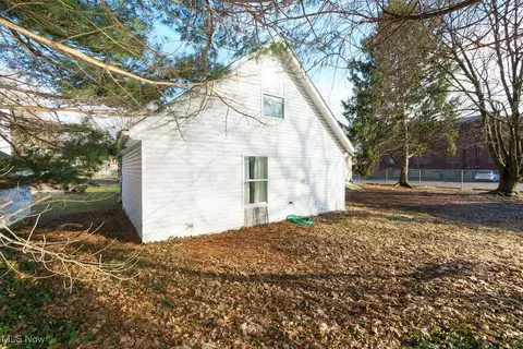 652 Thayer St, Akron, OH 44310 photo 5