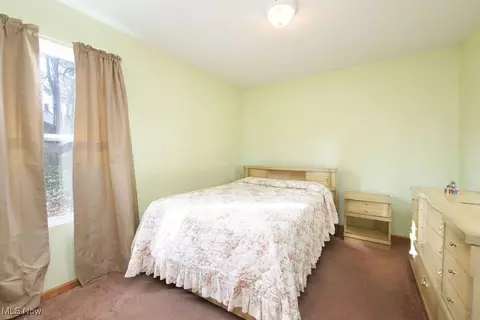 652 Thayer St, Akron, OH 44310 photo 28