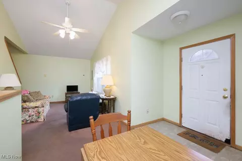 652 Thayer St, Akron, OH 44310 photo 10