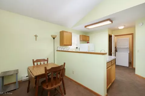 652 Thayer St, Akron, OH 44310 photo 17