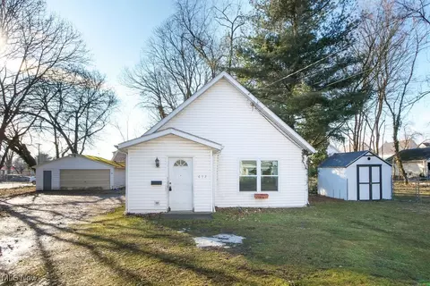 652 Thayer St, Akron, OH 44310