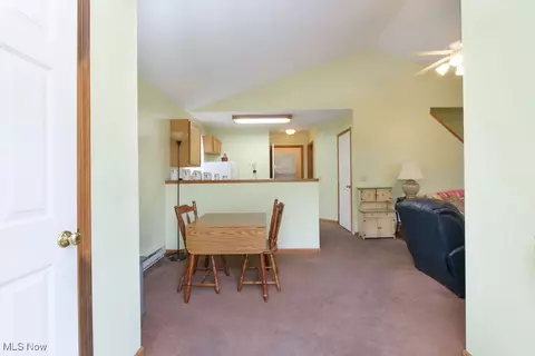 652 Thayer St, Akron, OH 44310 photo 7